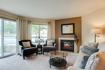9900 Briar Road 1-2 Beds Apartment for Rent - Photo Gallery 3