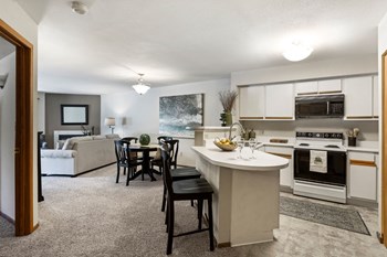 9900 Briar Road 1-2 Beds Apartment for Rent - Photo Gallery 6