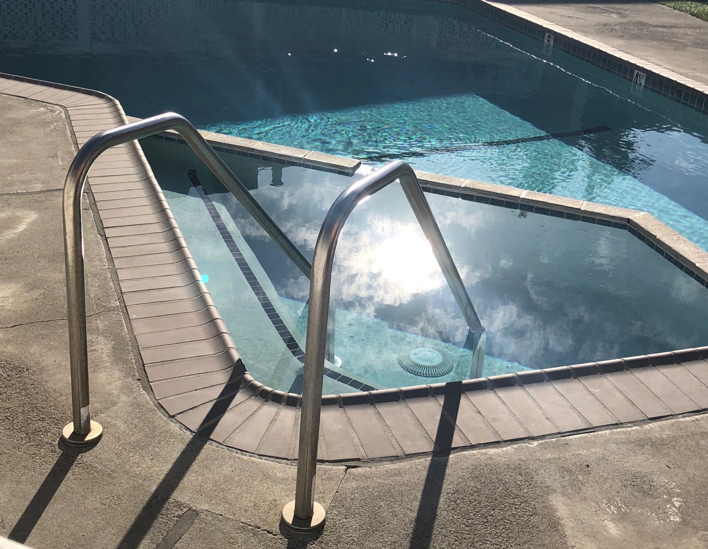 Pool l Stony Brook Apartments in Santa Rosa CA