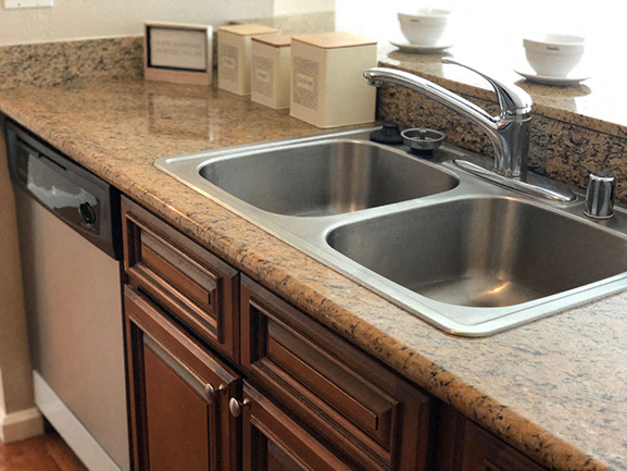 Kitchen Sink l Stony Brook Apartments in Santa Rosa CA