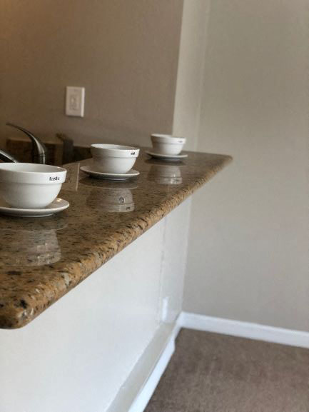 Kitchen Bar l Stony Brook Apartments in Santa Rosa CA