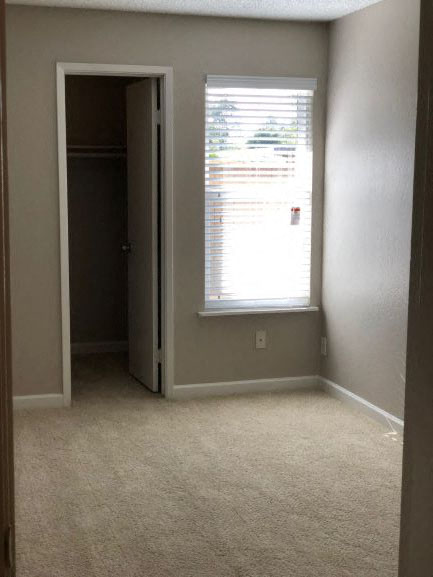 Bedroom l Stony Brook Apartments in Santa Rosa CA