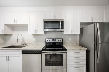 The Artisan Claremont Apartments  Kitchen