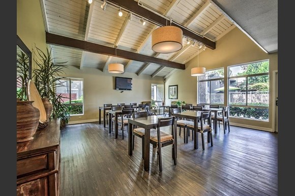 Axiom Tustin Apartments 13843 Tustin East Drive Tustin Ca Rentcafe