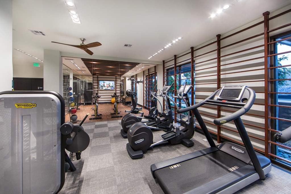 World-Class Fitness Center at Bell South Bay, Inglewood, CA, 90304