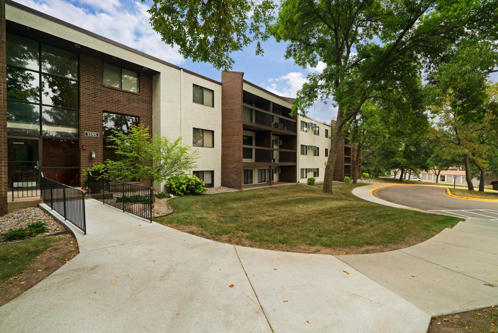 Barbary Knoll Apartments