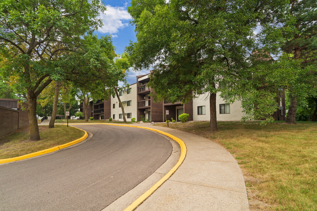 Barbary Knoll Apartments