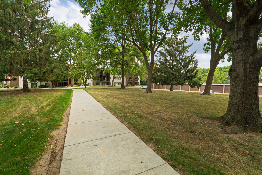 Barbary Knoll Apartments