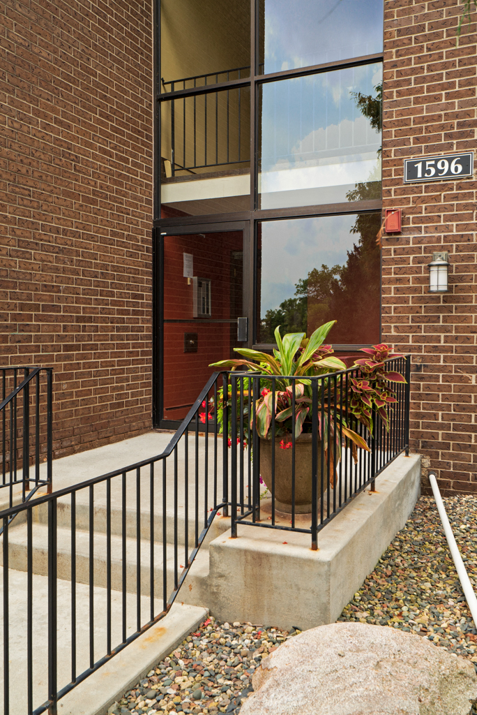 Barbary Knoll Apartments