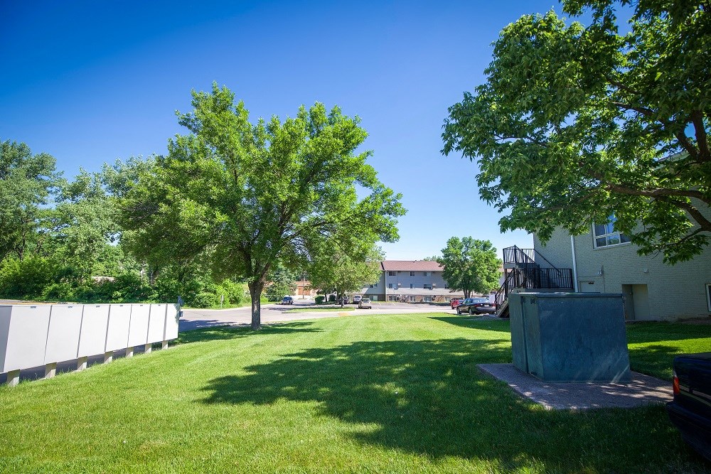 Hickman Flats Apartments, 2400 Hickman Road, Des Moines, IA RENTCafé
