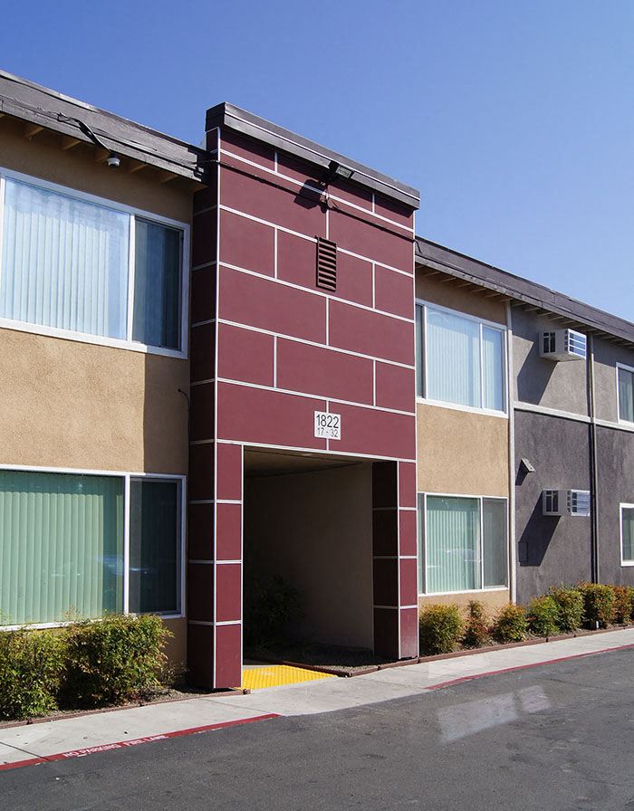 Exterior Building l Ethan Terrace Sacramento CA Apartments For Rent