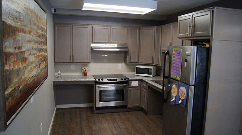 Kitchen  l Ethan Terrace Sacramento CA Apartments For Rent