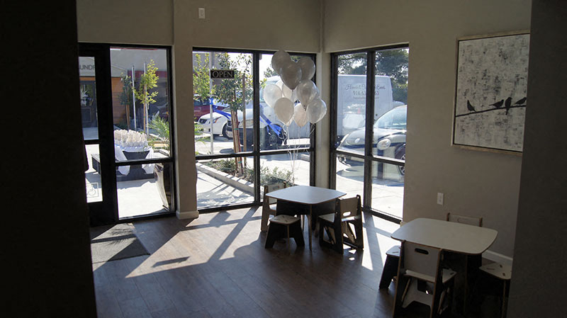 Seating Area l Ethan Terrace Sacramento CA Apartments For Rent