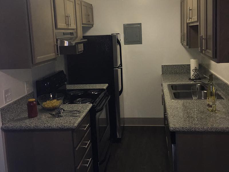 KItchen l Ethan Terrace Sacramento CA Apartments For Rent