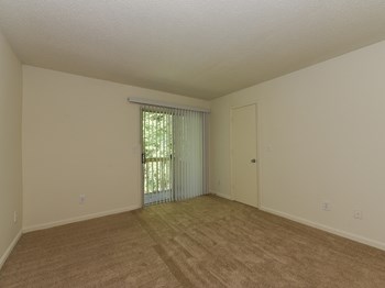 2500 Sandy Spring Lane 2-3 Beds Apartment for Rent - Photo Gallery 15