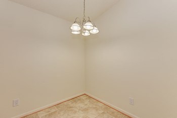 100A Forest Oak Lane 2-3 Beds Apartment for Rent - Photo Gallery 12