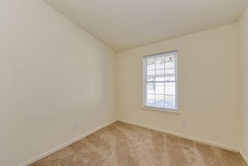 100A Forest Oak Lane 2-3 Beds Apartment for Rent - Photo Gallery 24