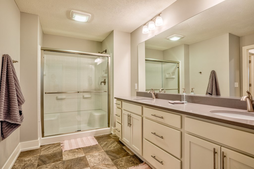Bathroom of Home For Rent in Holt Michigan | Aspen Lakes Estates
