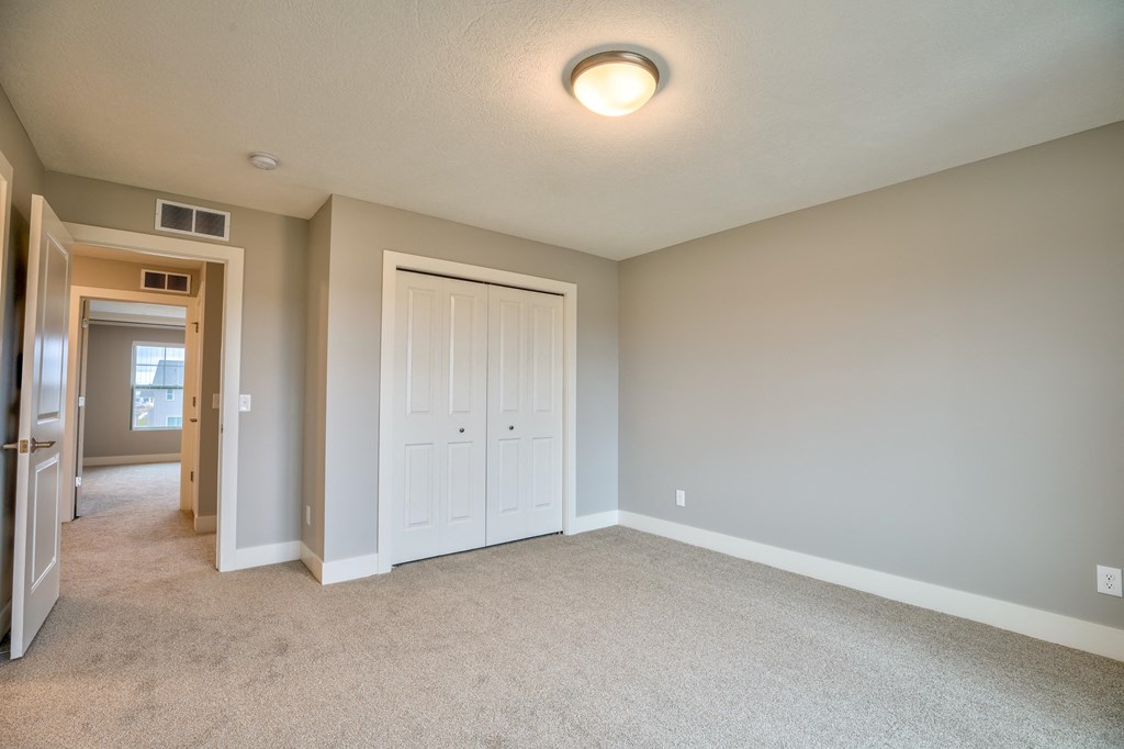 Bedroom of Home For Rent in Holt Michigan | Aspen Lakes Estates