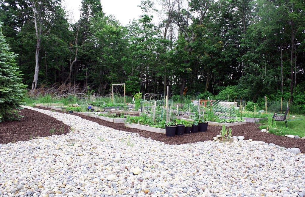 Gardens at Aspen lakes