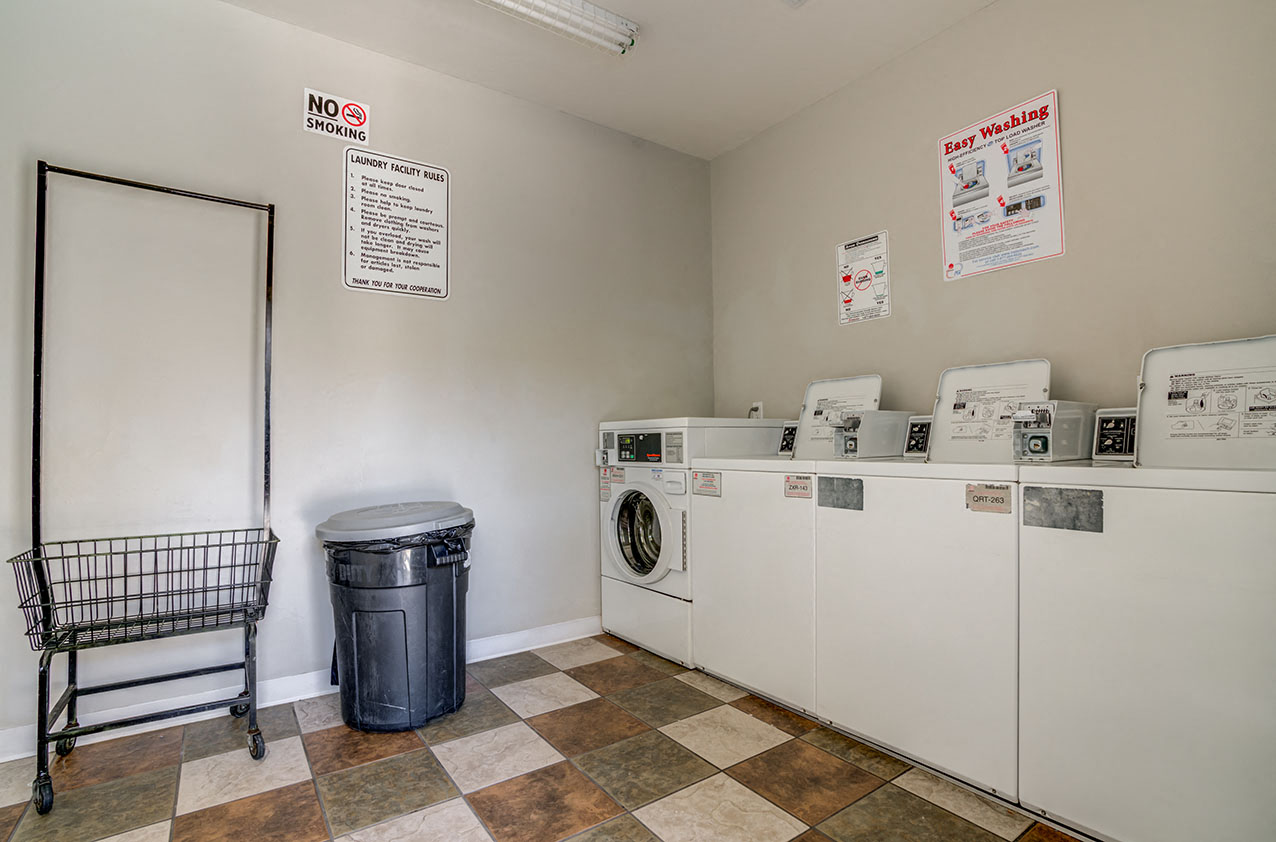 Bella Vista Apartments in Napa l laundry facility