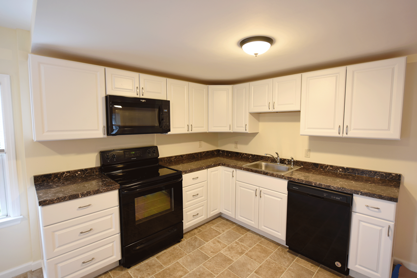 317 E. Beaver Avenue 1-3 Beds Apartment, Townhouse for Rent - Photo Gallery 1