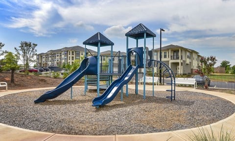 the preserve at ballantyne commons playground with slides