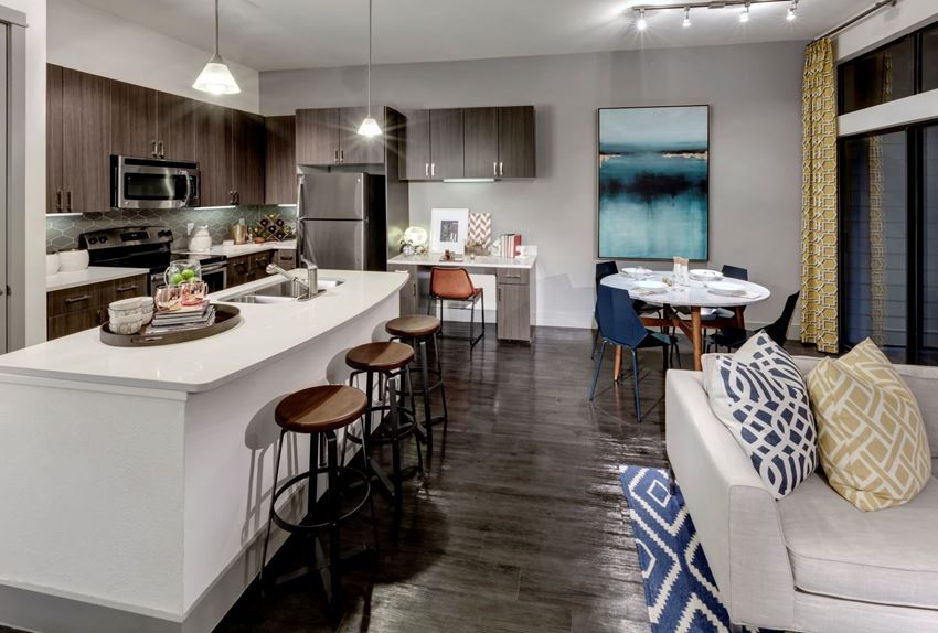 kitchen and dining apartments in katy