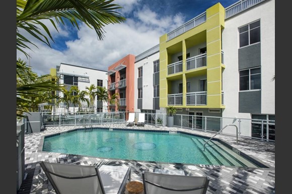 Sofa Downtown Luxury Apartments 151 Se 3rd Avenue Delray Beach Fl Resort Style Swimming Pool At Sofa Downtown Luxury Apartments Delray Beach Fl 33483