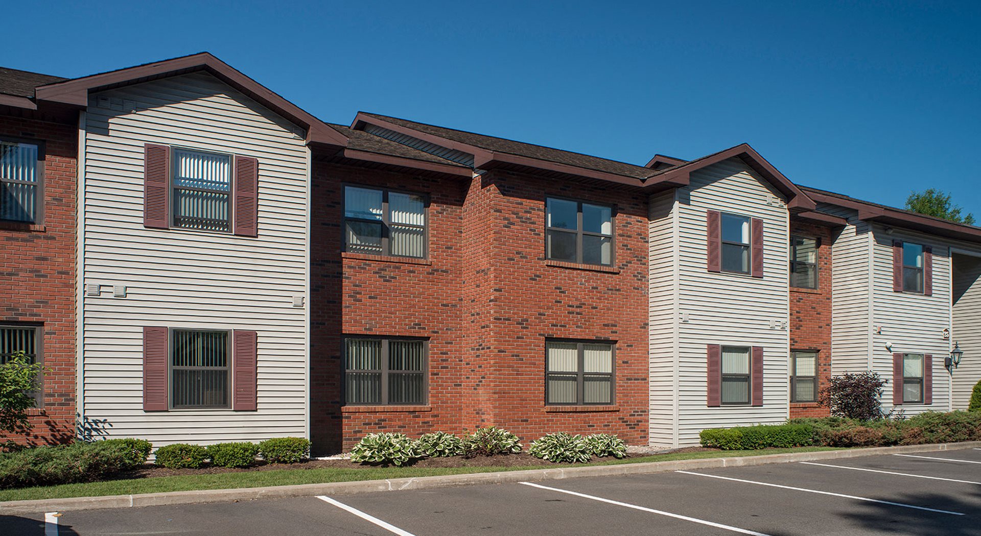 Fairwood Apartments | Apartments in Guilderland, NY