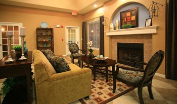 Clubhouse sitting area at Summerlin Oaks Apartments