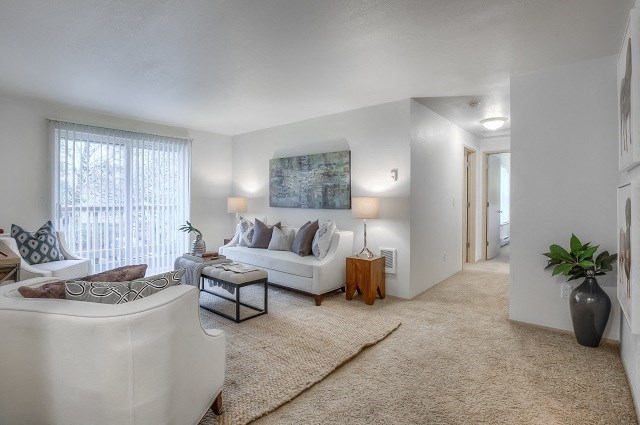 Living Room And Hallway at Mountain High Apartments, Gresham, OR, 97080