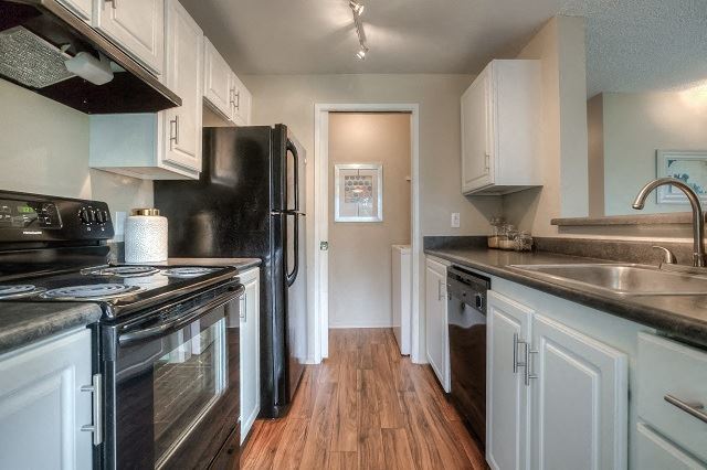 1145 S 216th Street 1-2 Beds Apartment, All Ages Multifamily Homes for Rent - Photo Gallery