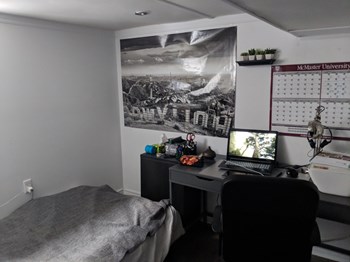 10 Longwood Rd. S. 1-7 Beds Apartment for Rent - Photo Gallery 3