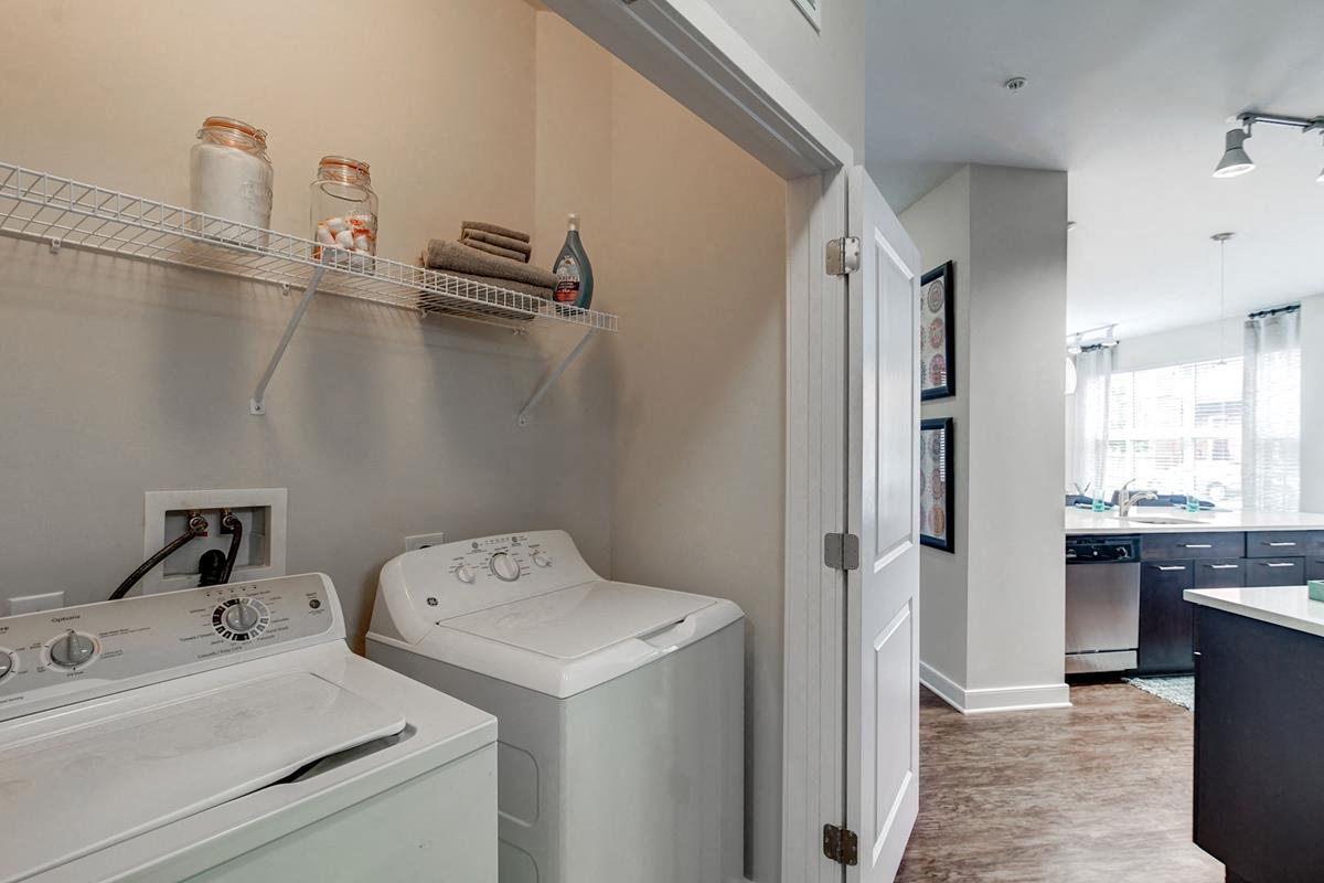 Full Size Washer & Dryer