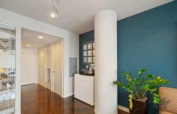 1100 First Street SE 1-2 Beds Apartment for Rent - Photo Gallery 25