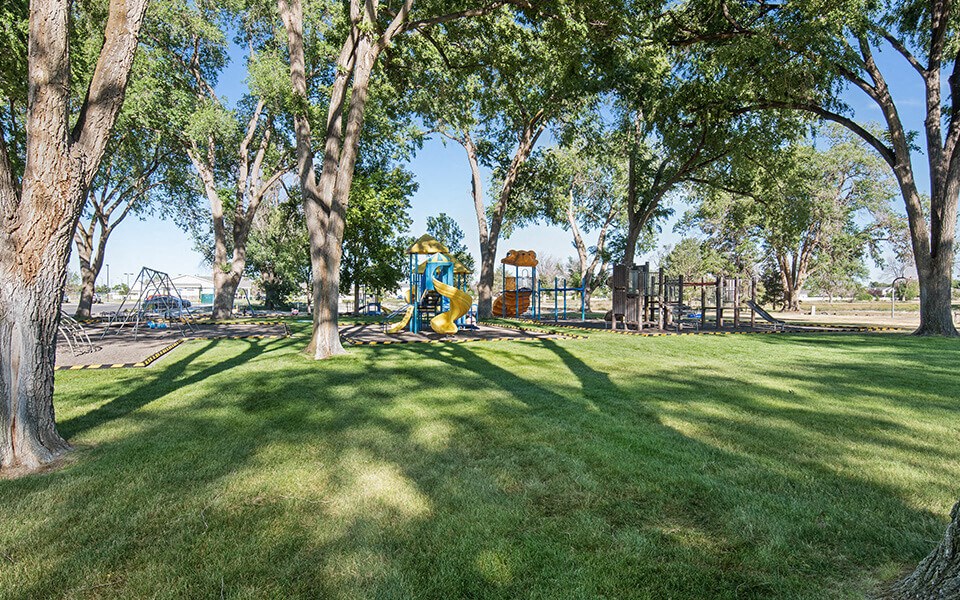 playgrounds at the preserve at ballantyne commons apartments