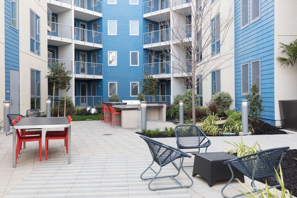 The Triton Foster City CA Courtyard