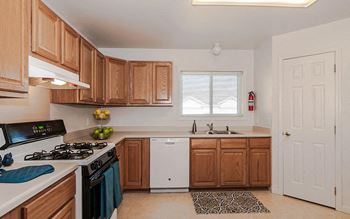 Fully-equipped kitchen