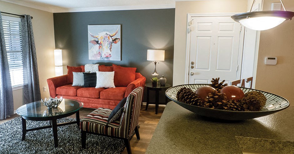 Dining Area at Timberglen Apartments, Dallas, TX, 75287