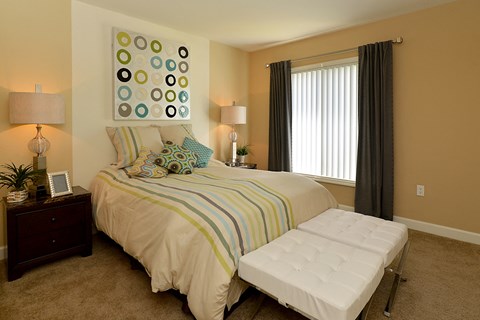 Modern Bedroom at Alta Mar at Broadwater Apartments, St. Petersburg, FL, 33711