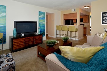 3901 38th Ave S. 1-3 Beds Apartment, Townhouse for Rent - Photo Gallery 3