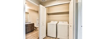 2 Bed/ 2 Bath Corner