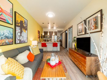 2 East Main Street Studio-2 Beds Apartment for Rent - Photo Gallery 4