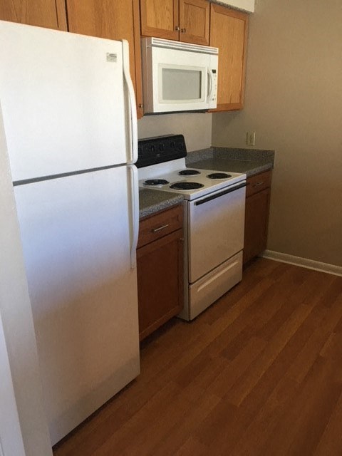 Large Kitchen at Anchorage Apartments, Louisiana