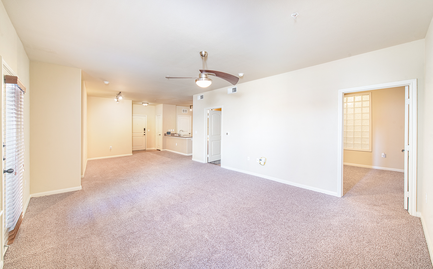 MAA Bella Casita Dallas TX Apartments