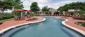 1901 Onion Creek Parkway 1-3 Beds Apartment for Rent - Photo Gallery 2