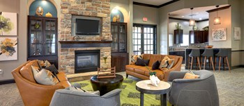 1901 Onion Creek Parkway 1-3 Beds Apartment for Rent - Photo Gallery 6