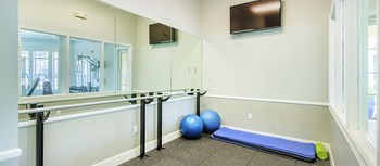 3001 Colonial Parkway 1-3 Beds Apartment for Rent - Photo Gallery 4