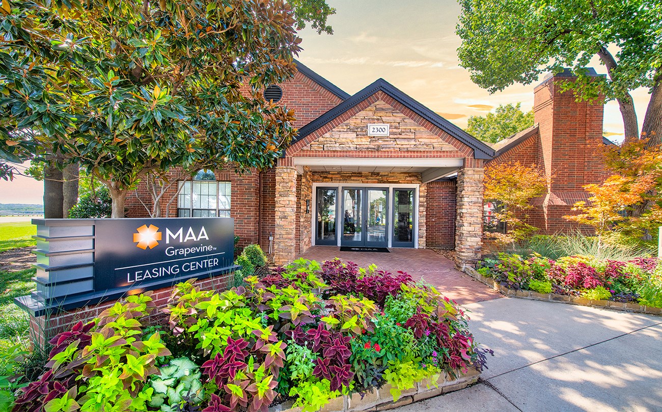 MAA Grapevine Apartments, 2300 Grayson Drive, Grapevine, TX RentCafe